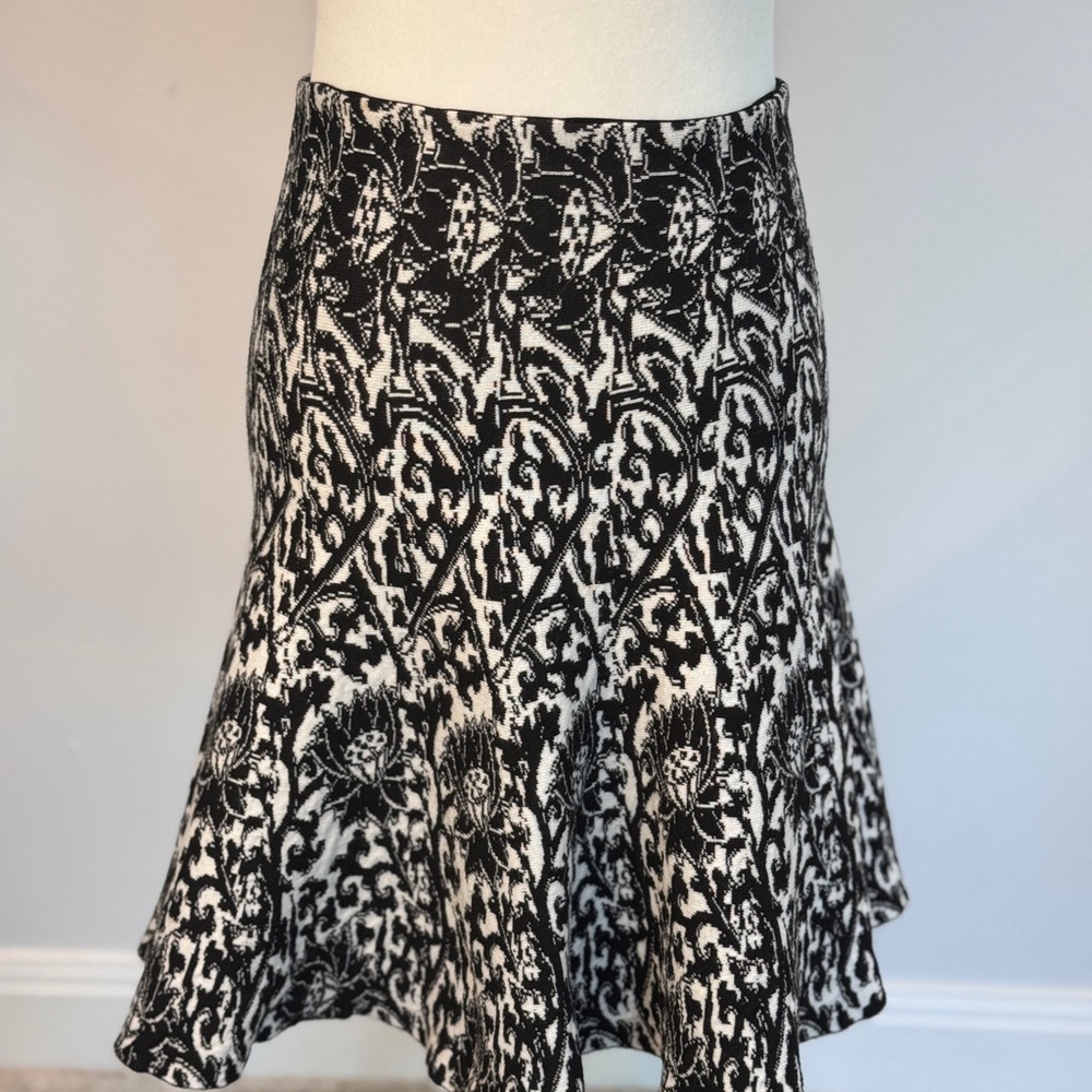 Elegant Black and White Patterned Skirt
